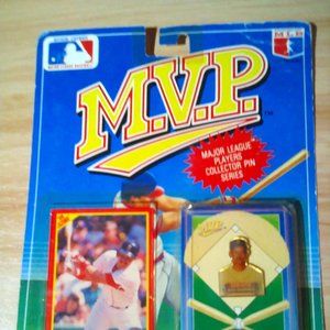 MVP Mike Greenwell unopened 1990 score card and collector pin